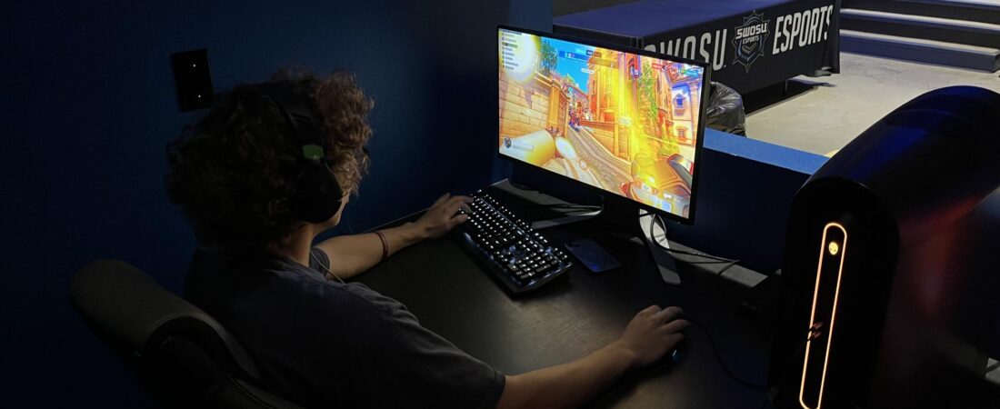 From Controller to Keyboard: Marler Finding Success on Overwatch Team